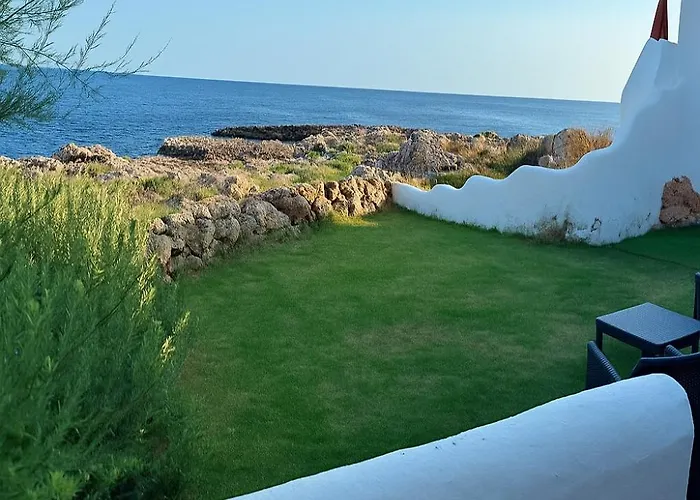 Calma Ii Your Oceanfront Retreat דירה *