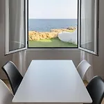 Apartamento Calma Ii Your Oceanfront Retreat